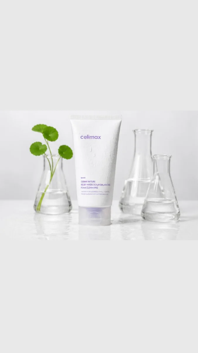 Пенка для умывания Celimax Derma Nature Relief Madecica pH Balancing Foam Cleansing 150 ml
