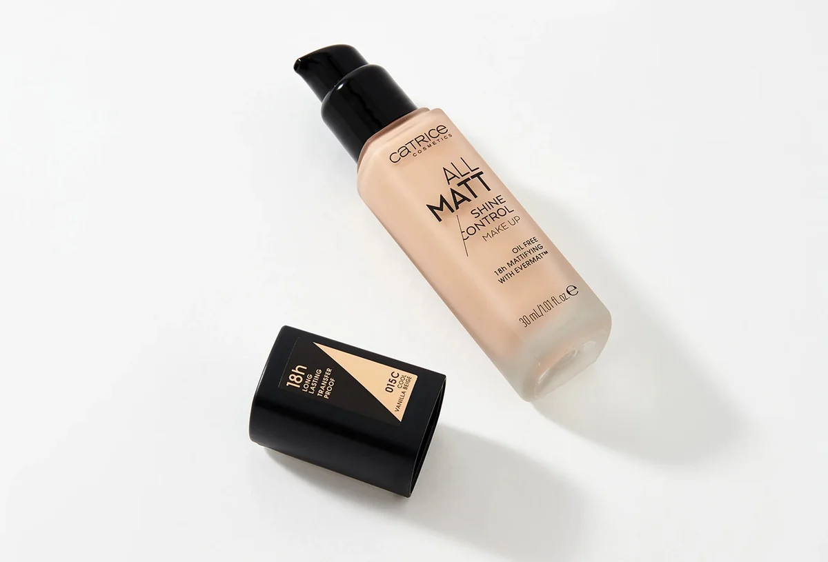 Тональный CATRICE 015 C  ALL MATT Shine Control 30 ml