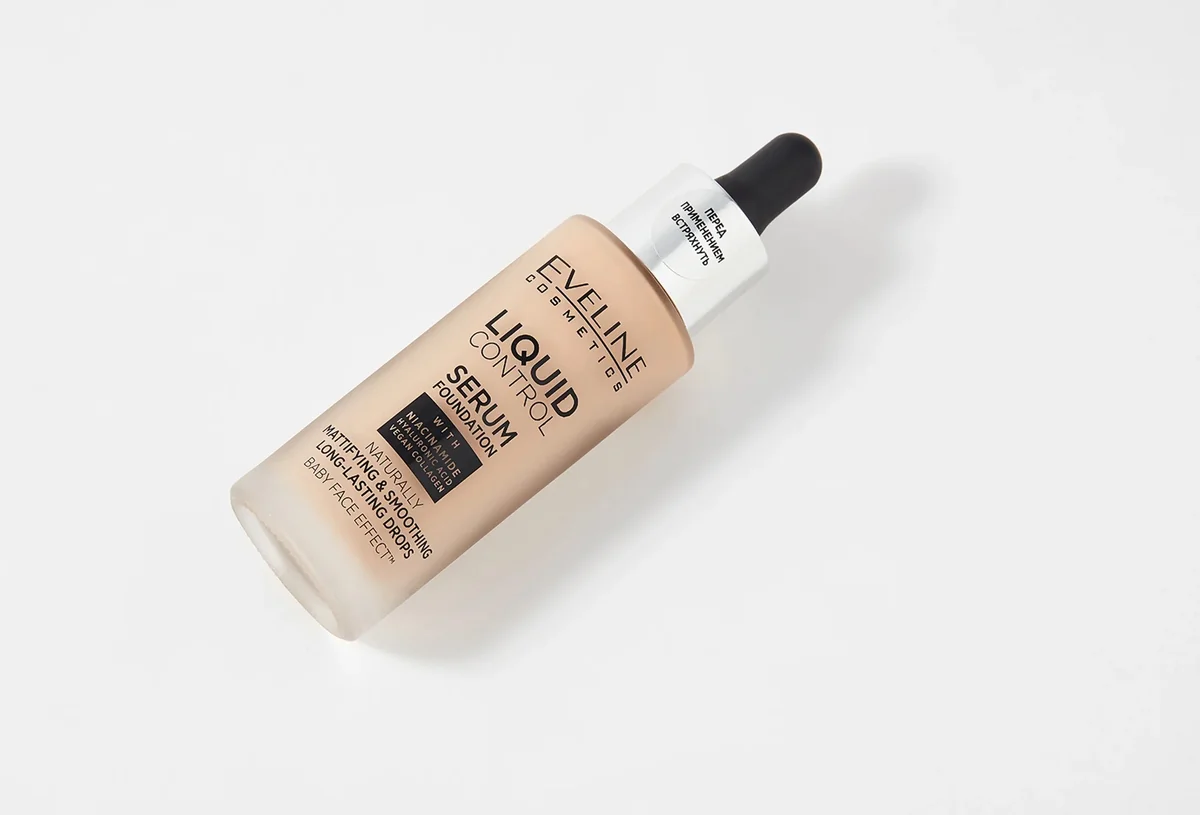 Тональный EVELINE 020 Liquid Control 32 ml